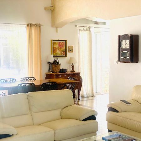 Villa Nîmes Esterno foto