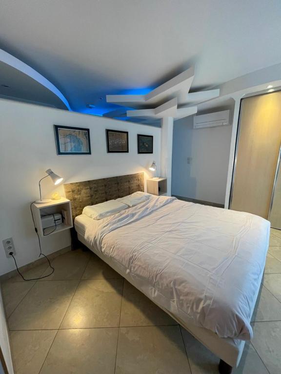 Villa Nîmes Esterno foto